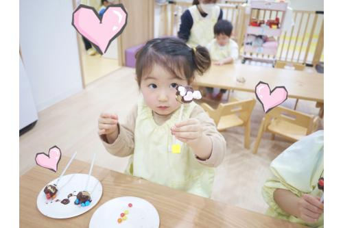 終わってからも、「<span style='color:#2893ff;'><span style='font-size:1.2em;'><b>たのしかった~!</b></span></span>」と<br>お話していた<span style='color:#ff42ff;'><span style='font-size:1.2em;'><b>うさぎチーム</b></span></span>さん<span style='color:#ff3d9e;'>♥</span><br><br>お家でも、ぜひ一緒にお菓子作りなどをして<br>楽しんでみてくださいね<span style='color:#ff9328;'>♪</span><br><br>次回のブログもお楽しみに<span style='color:#ffff38;'>★</span>