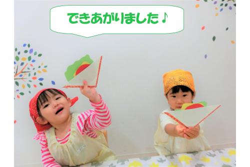 サンドウィッチは<span style='color:#ff7f00;'>パンに野菜やチーズ</span>を挟んだのですが<br><br><br><span style='color:#00ff00;'>「トマト好きやからいっぱいいれとく！」</span><br>と個性豊かなサンドウィッチが完成しました<span style='color:#ff7f00;'>♪</span><br><br><span style='color:#ff0000;'>「お料理楽しかった～」</span>と大満足なりすチームでした！<br><br><br>また、次回のブログもお楽しみに<span style='color:#ffff00;'>★</span>