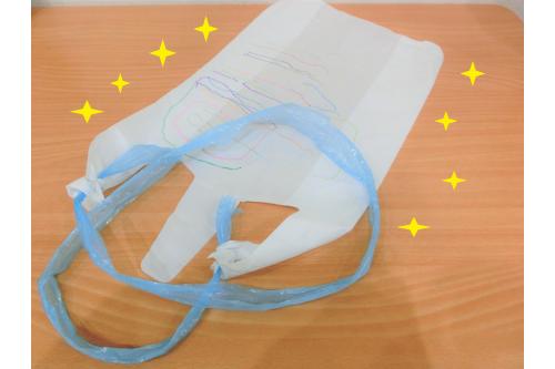 今回みんなで作ったたこはこんな形です<span style='color:#ffff00;'>★</span><br>また、ぜひ<span style='color:#ff007f;'>ご家庭でも</span>作ってみてくださいね！<br><br>次回のブログもお楽しみに<span style='color:#2d2dff;'>♪</span>