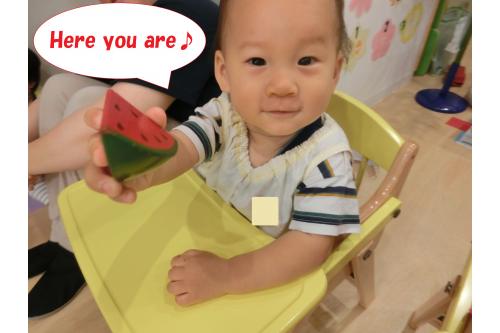 かごから取ったものの<br><span style='color:#7f00ff;'>名前を答えてみよう!</span>も<br><br>しっかりと答えることができた<br>子どもたちです<span style='color:#ff00ff;'>(^^♪</span>