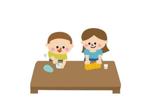 <span style='color:#ffbc7a;'>みなさんこんにちは☀</span>


<span style='color:#70b7ff;'>気温も低く</span>なってきましたね。
体調管理に気を付けてください<span style='color:#70ff70;'>(^^)/</span>


今日は<span style='color:#ff70ff;'>うさぎチーム(２歳児)</span>の
<span style='color:#70ff70;'>スライム遊び</span>の様子を
お伝えしたいと思います!